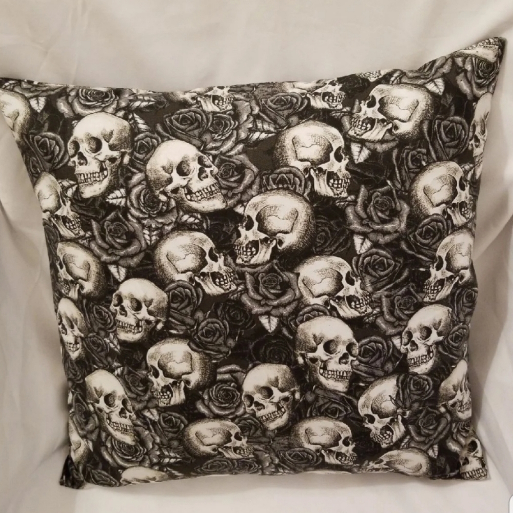 Skulls & Roses Home Decor Covered Pillow